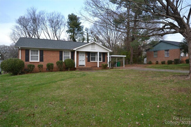 Building Photo - 3751 Seaman Dr