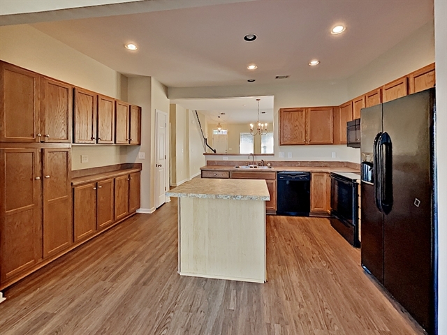 Building Photo - 2013 Silverton Circle