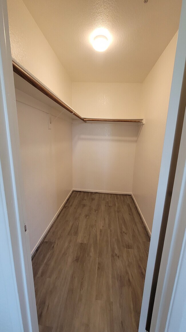 Foto del edificio - 14324 Lemoli Ave