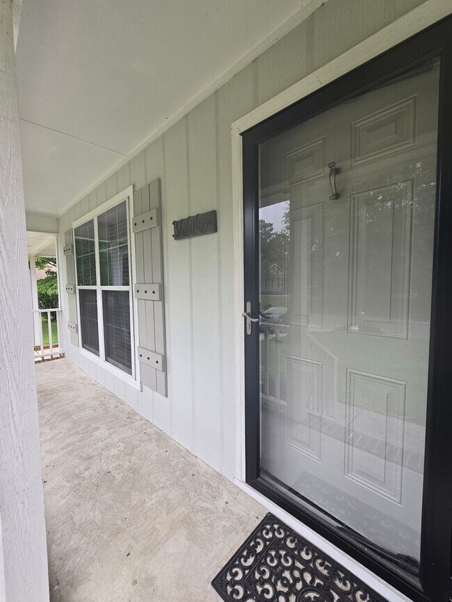 Foto del edificio - NEW LISTING!!!!!