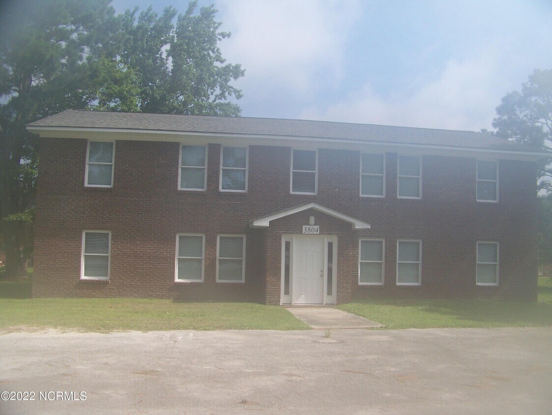 3804 Guardian Ave Unit 27, Morehead City, NC 28557 Room for Rent in