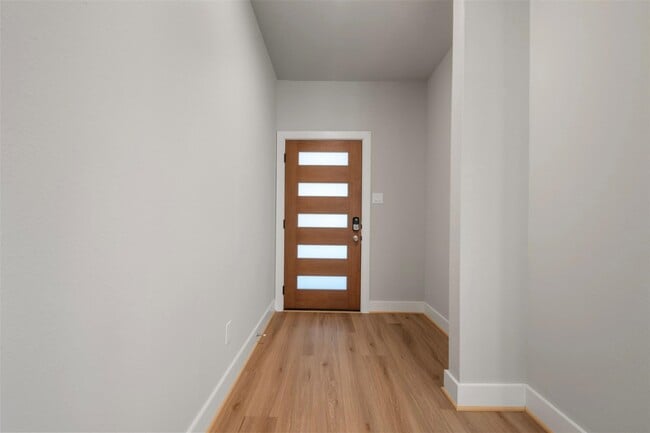 Foto del edificio - 1222 E 33rd St