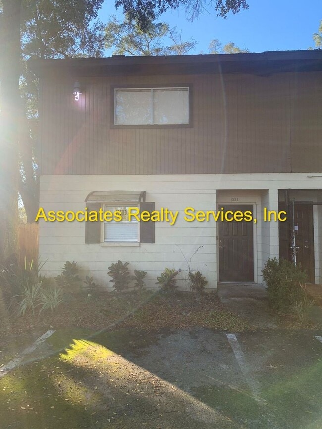 Building Photo - 1324 SW 61st Terrace