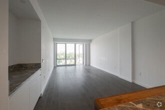 Building Photo - 320 Adolphus Ave