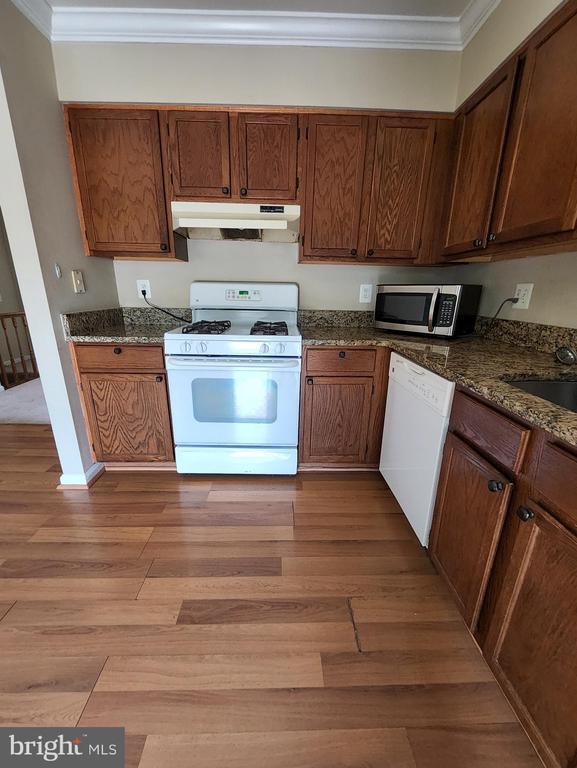 Foto del edificio - 767 Cherry Tree Ln