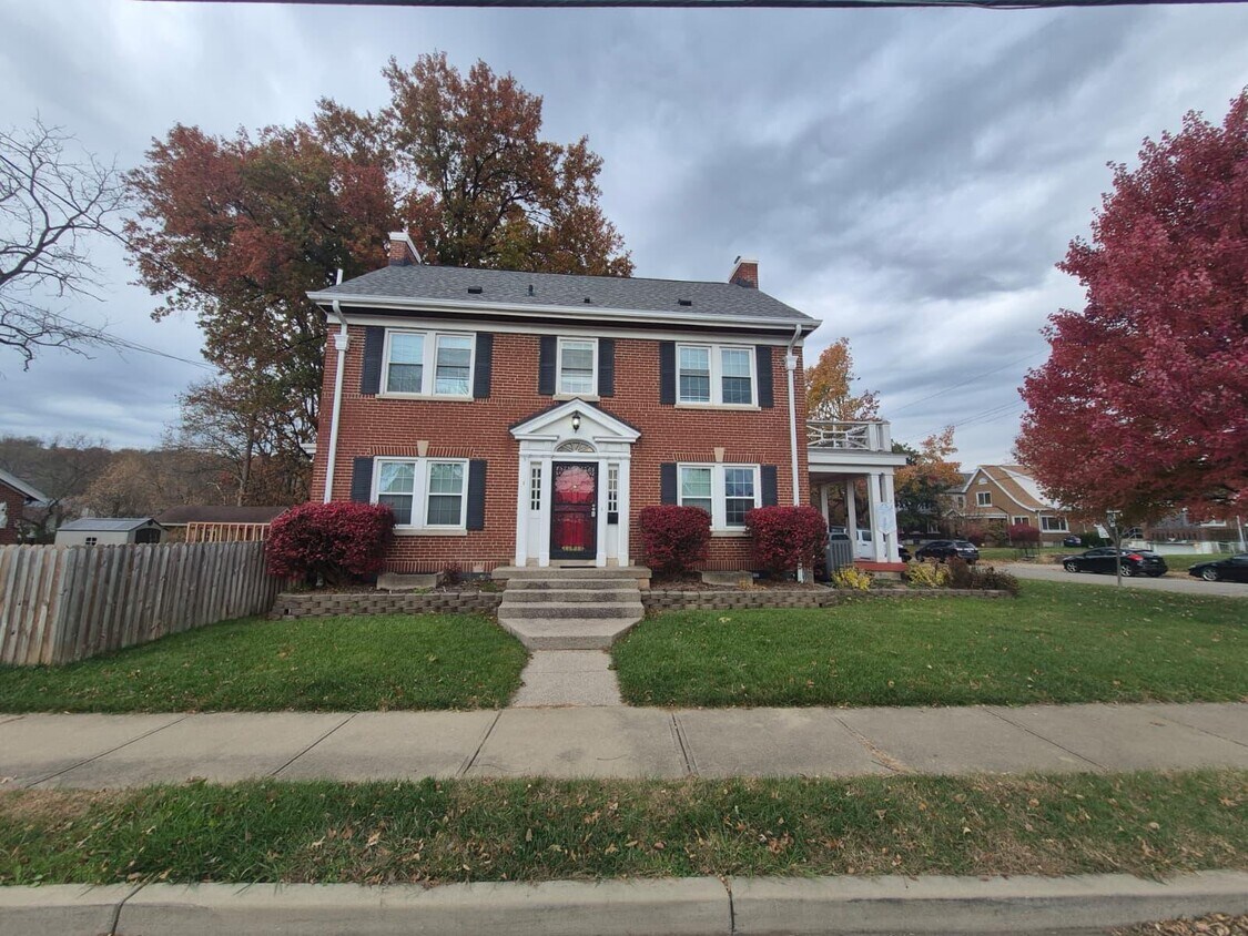 Foto principal - 2843 Ashland Ave