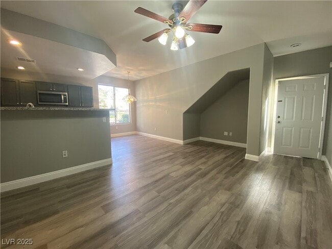 Building Photo - 10011 Crimson Palisades Pl