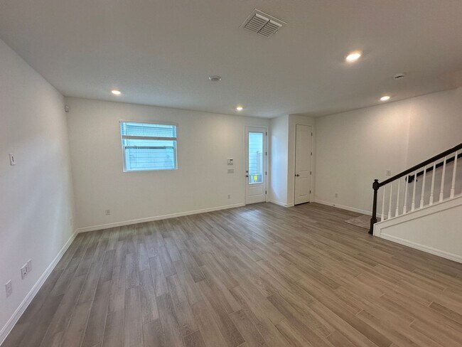 Foto del edificio - Stunning newly built 3/2.5 Town Home in St...