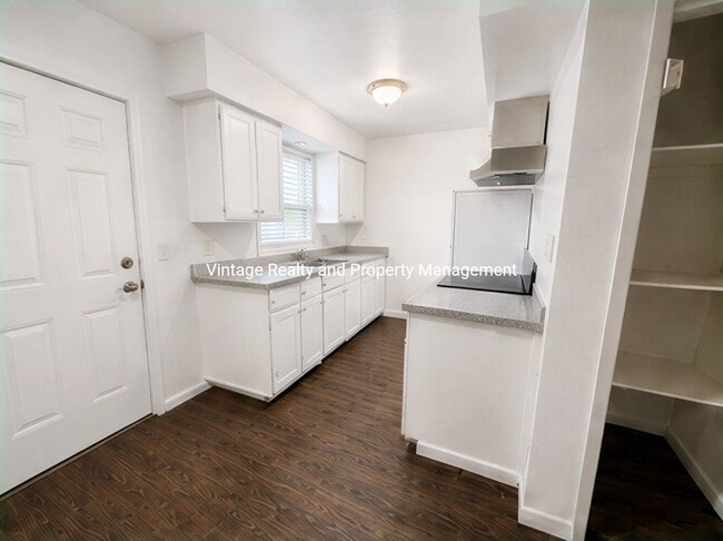 Foto del edificio - 623 Bedlow Dr