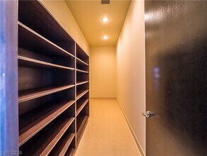 Building Photo - 7426 Yonie Ct
