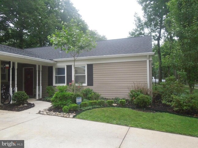 Building Photo - 1714 Tarleton Way