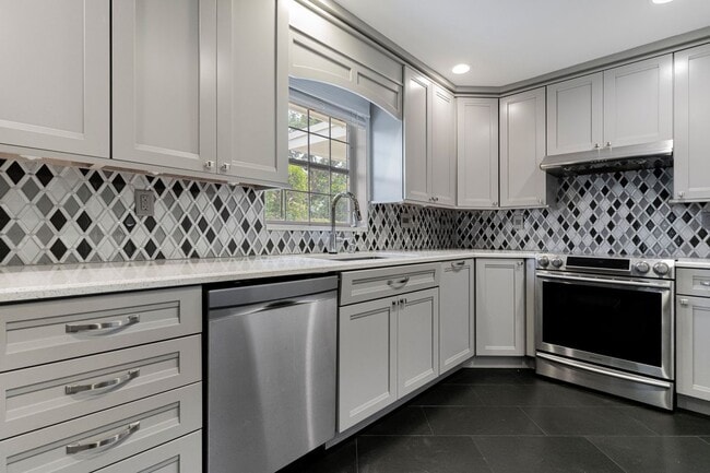 Foto del edificio - 276 SW 7th Ave