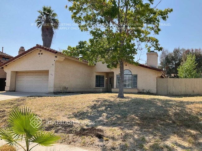 Building Photo - 1656 W Knapp Dr