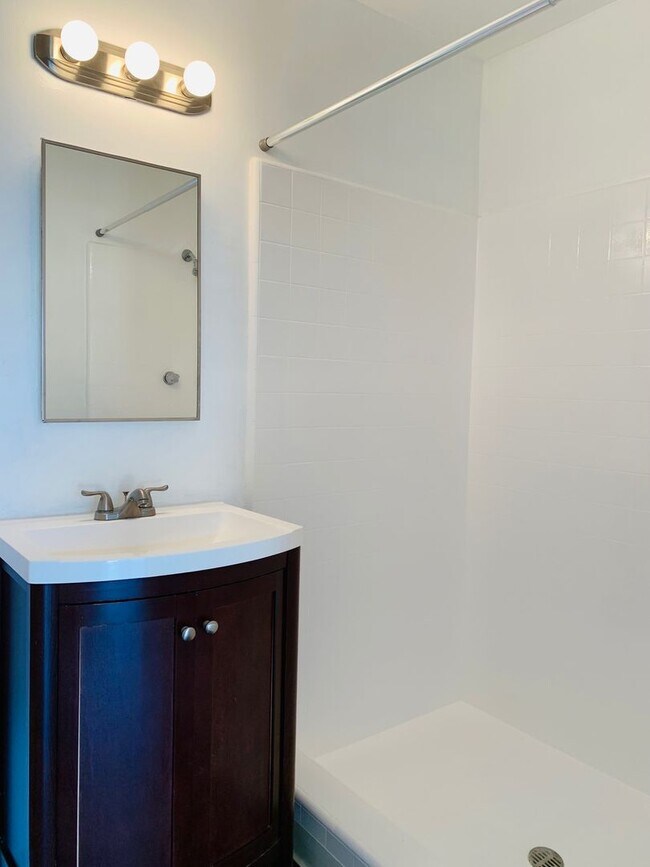 Foto del interior - 917 Centinela Ave