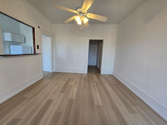 Foto del edificio - 2020 Spring Garden St