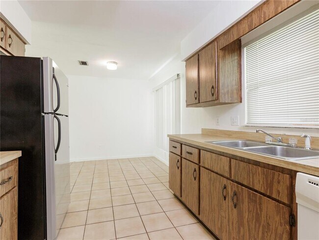 Foto del edificio - 2440 NW 54th Ave