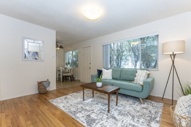 Photo - 2536 SE 29th Ave (Portland, OR) Townhome