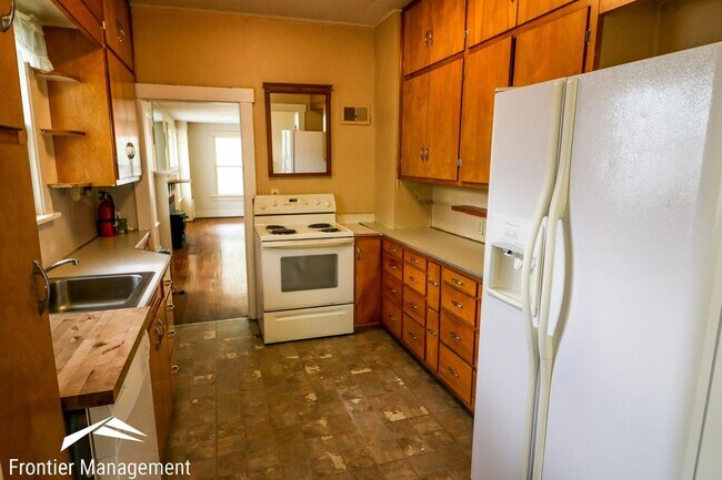 Foto del edificio - Beautiful Bungalow Located in Central Manh...