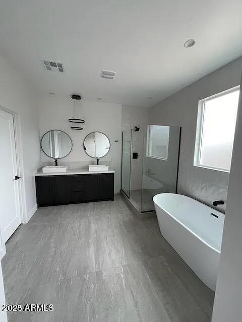 Foto del edificio - 2826 N 28th Pl