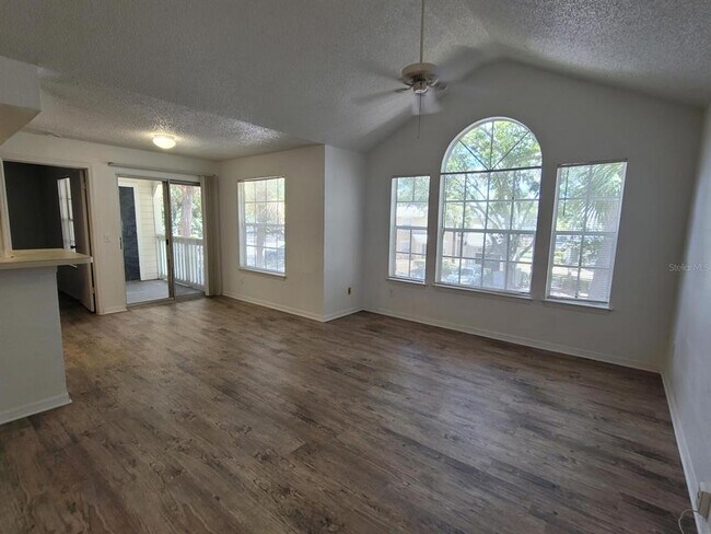 Building Photo - 1021 S Hiawassee Rd