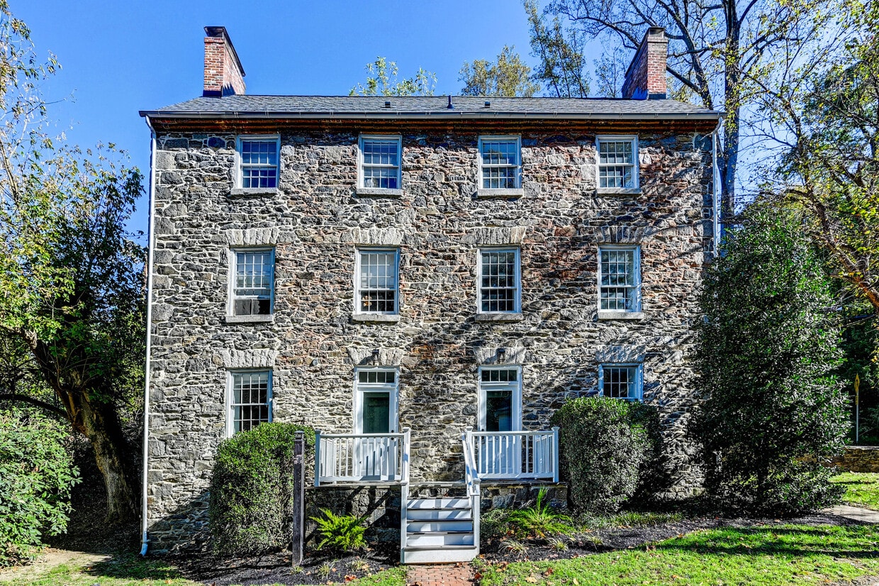 Photo - 804 Oella Ave (Ellicott City, MD)