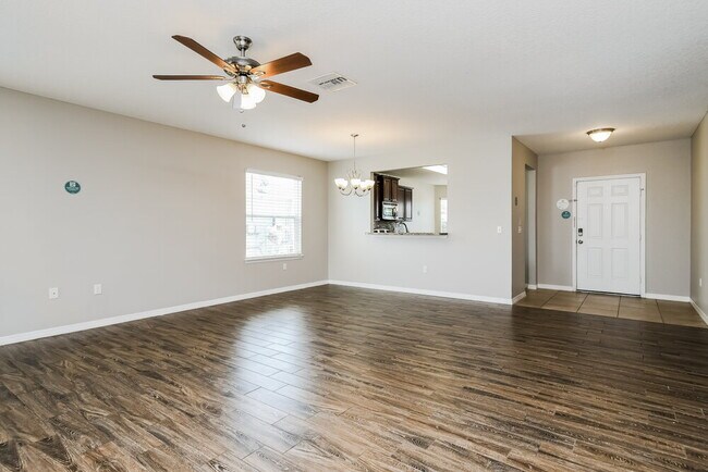 Foto del edificio - 5025 Brenton Manor Ave