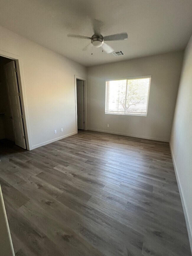 Foto del edificio - 37041 N Conestoga Trail
