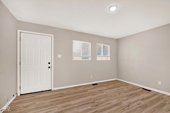 Foto del edificio - 2714 Dawson St