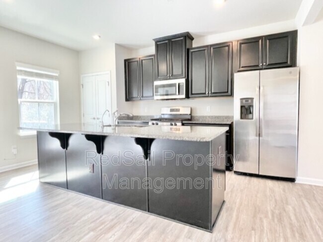 Foto del edificio - 7551 Luminary Dr