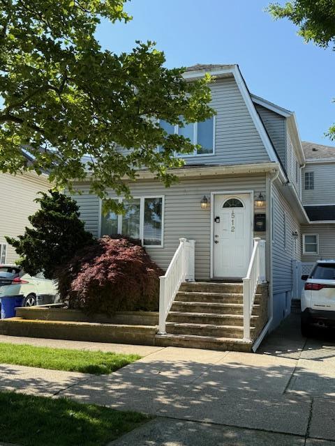 Primary Photo - 512 E Penn St