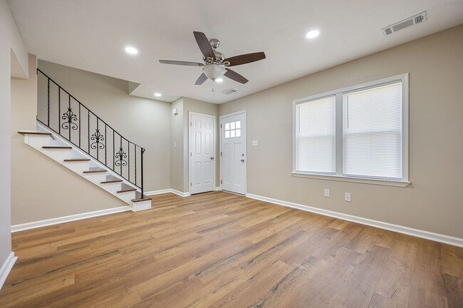 Foto del edificio - 1192 Madison Ct