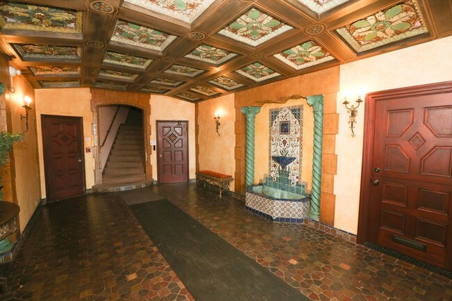 Foto del edificio - 499 Marina Blvd 103