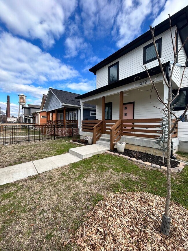 Building Photo - 3 br, 2.5 bath House - 1222 S Lyerly Street