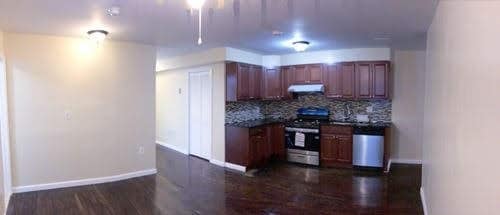 Building Photo - 4716 Chestnut St