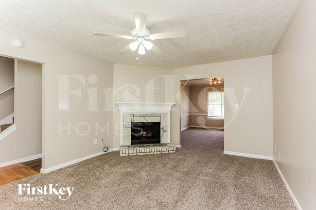 Foto del edificio - 1717 Bertram Ln SW