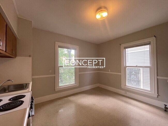 Foto del edificio - 8 Forest St