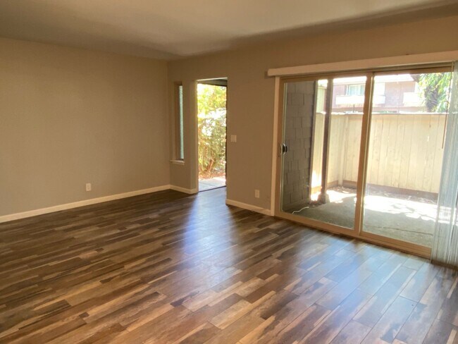 Foto del edificio - Remodeled 1 Bedroom 1 Bath Condo in Desira...