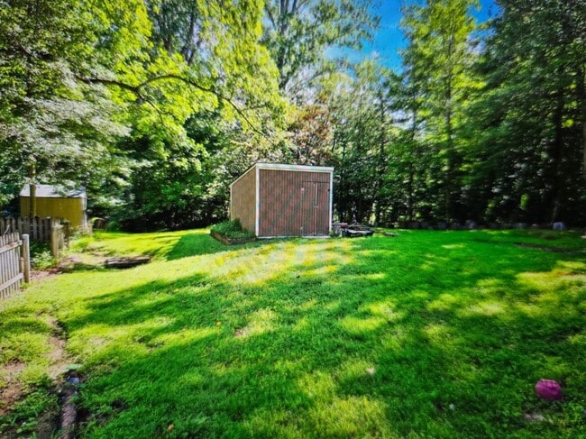 Building Photo - 1134 Chinaberry Ln