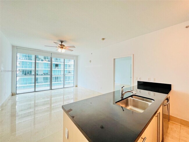Foto del edificio - 1111 SW 1st Ave