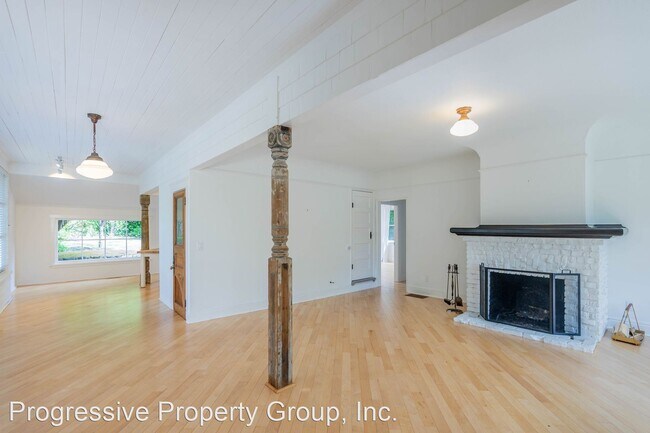 Building Photo - 3 br, 2 bath House - 25 Sycamore Avenue