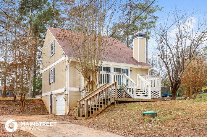 Foto principal - 7365 Fields Dr