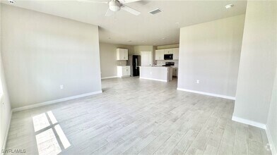 Building Photo - 17710 Shade Tree Loop