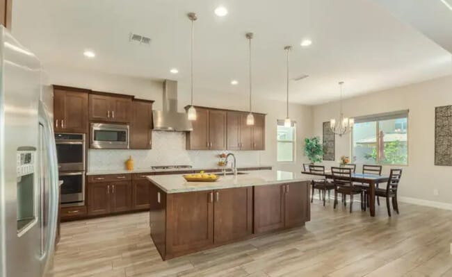 Building Photo - 10112 Cintron Ln
