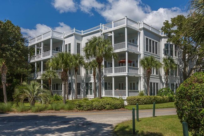 Building Photo - 654 Oglethorpe Ave