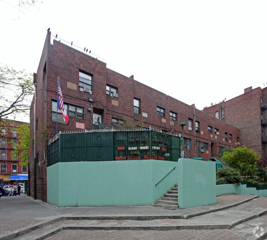 Foto del edificio - 470-484 E 139th St