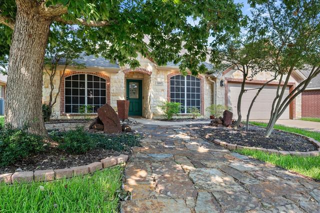Foto principal - 2211 Welch Pl