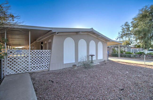 Building Photo - 2127 N St