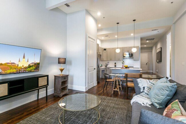 Foto del edificio - 1430 St Charles Ave