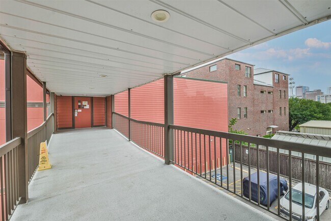 Building Photo - 1025 Swanson St