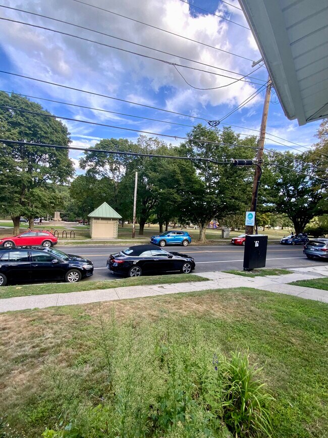 Foto del edificio - 1032 Hope St